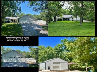 1941 Sun Trail Dr, Troy, MO 63379