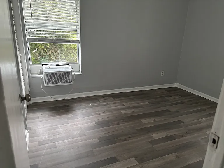 1520 17th Ave N #201 — Photo 15