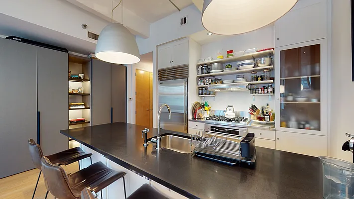 Rented by Verus Real Estate | media 18