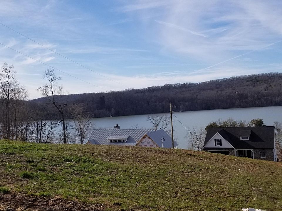 1st image of 83 Hickory Pointe Ln #83