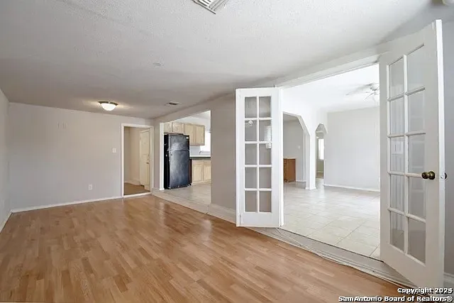 2619 Sleepy Glade St — Photo 9