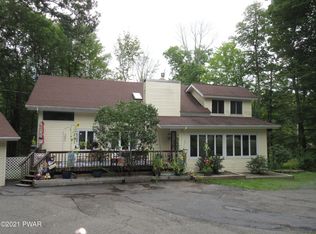 133 Mountain View Dr, Lords Valley, PA 18428