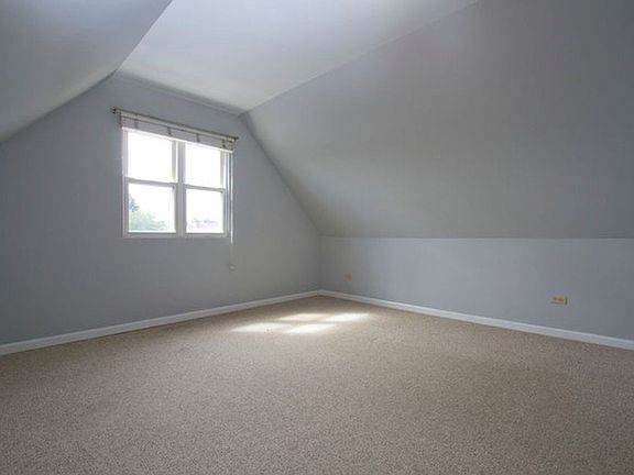4th image of 3508 W Diversey Ave #2