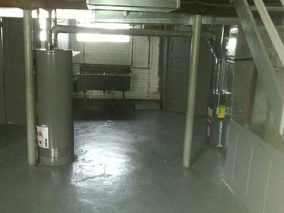 5th image of 8242 Merrill St