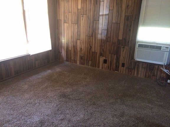 5th image of 627-629 E 8th St #627