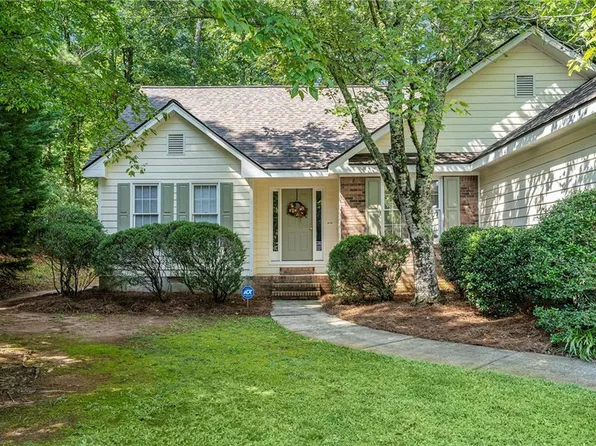 45 Fair Ridge Ct, Covington, GA 30016