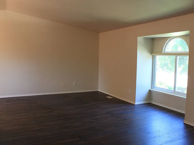 2130 Crystal River Dr — Photo 3