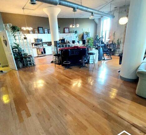 5th image of 2676 W Grand Ave #1