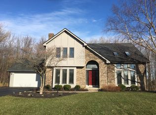 63 Stonewood Dr, Fairport, NY 14450