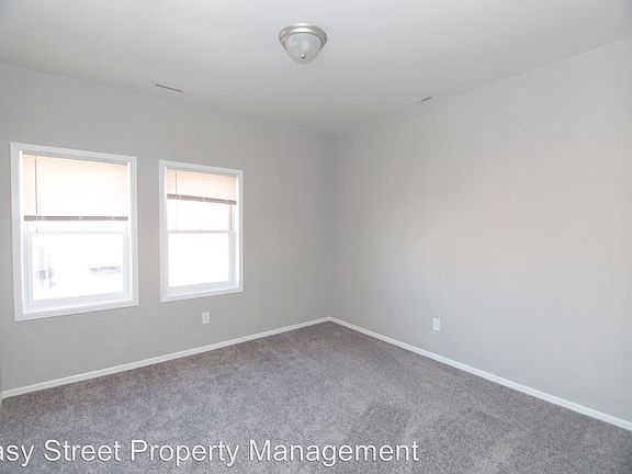 5th image of 1022 15th Ave APT 5