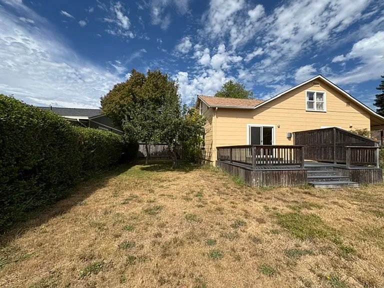 730 3rd Ave — Photo 27
