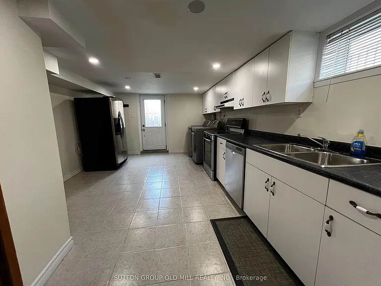126 Rangoon Rd #BASEMENT — Photo 17