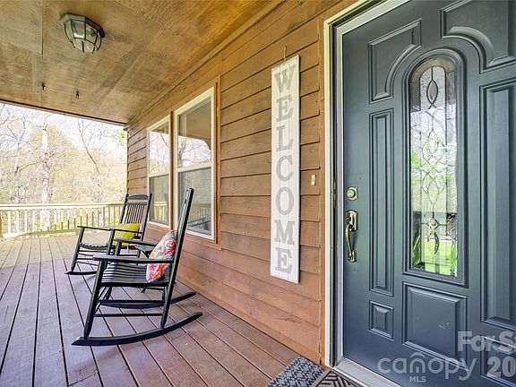 5th image of 24 Oakwood Rd