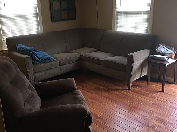 5th image of 21722 Sunnydale St