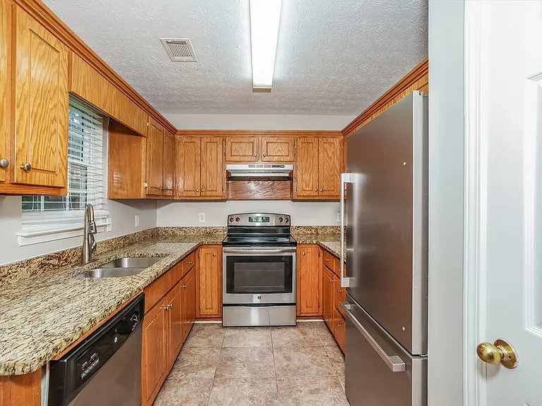 243 Rocky Point Rd — Photo 8