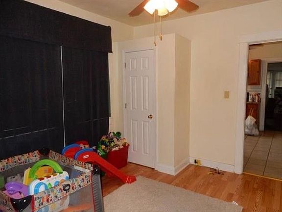 3rd image of 3006 Republic St