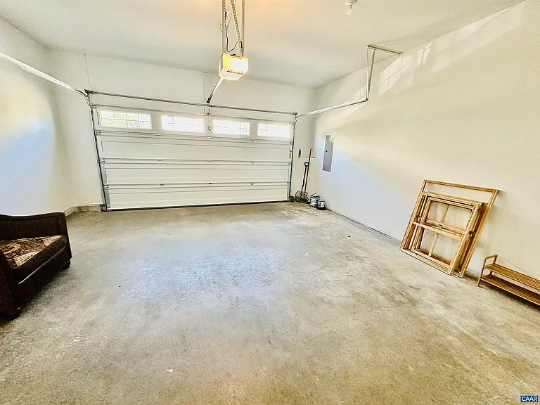 3435 Montague St — Photo 13