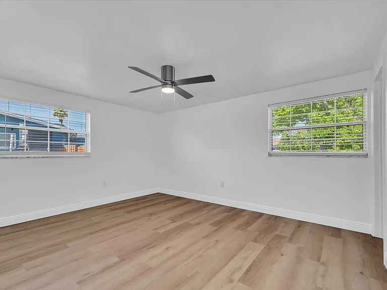 5600 Bayou Grande Blvd NE — Photo 20