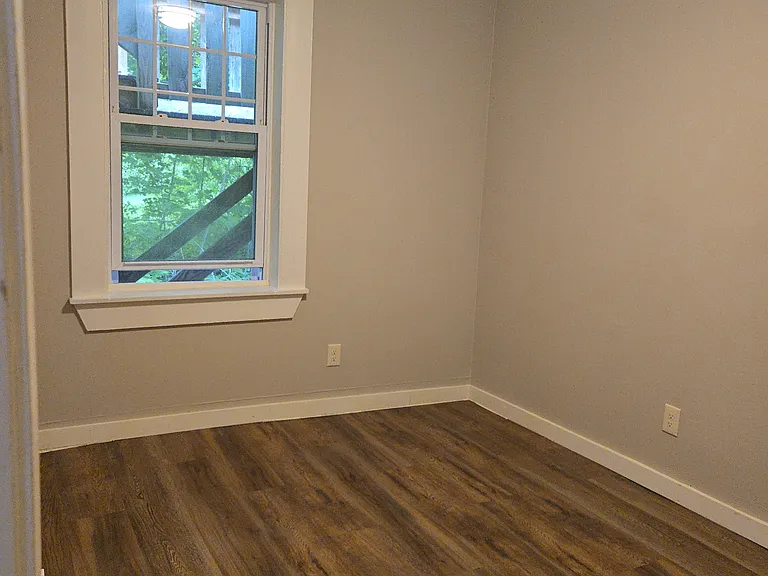 53 Maple St — Photo 5