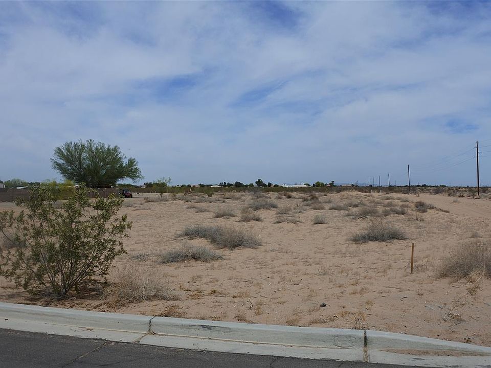 1st image of 4894 E County Road 15 1/2 St #1/2