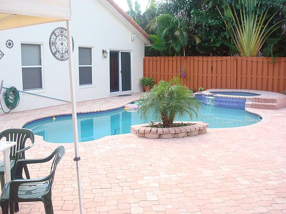 2nd image of 14713 Vista Luna Dr