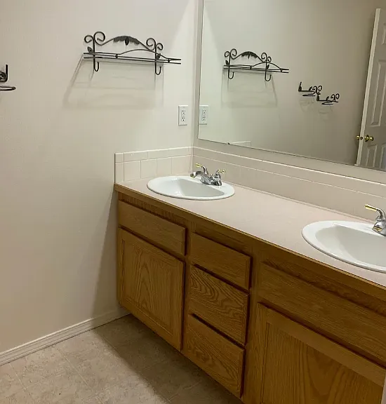2244 N Hickory Way — Photo 8