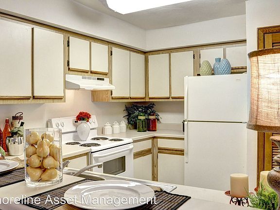 2nd image of 517 Ocean Trace Arch APT B