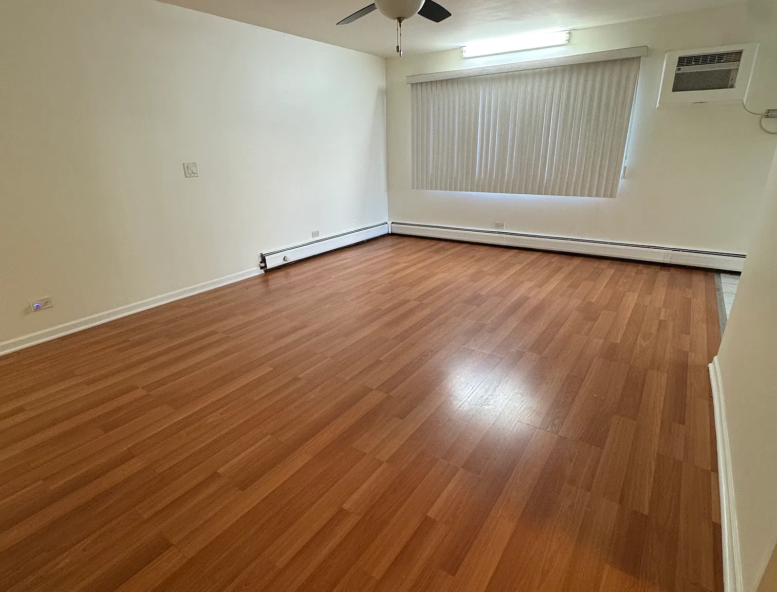 2 bed, 1200 sqft, $1,850 — Photo 4