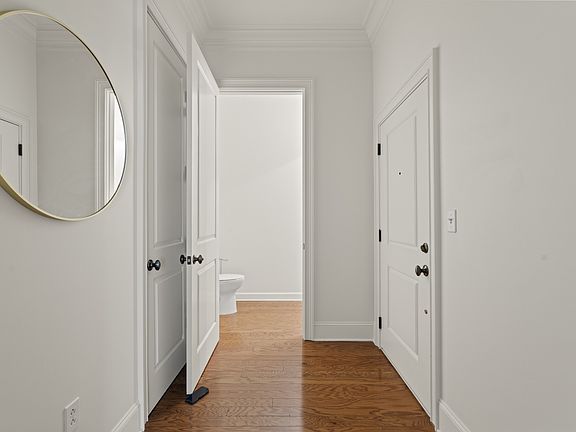 5th image of 4120 Ridgefield Dr #314