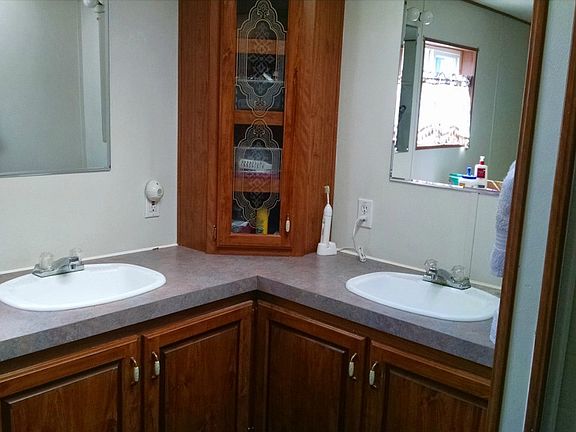 2nd image of 1919 196th St SW Unit 40