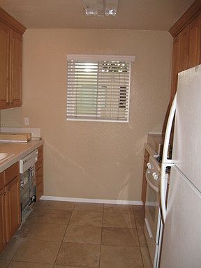 3rd image of 1915 E Grand Ave Unit 8