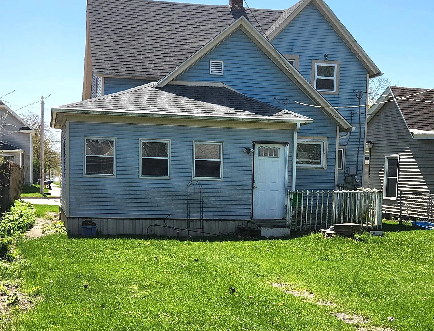3 bed, 1640 sqft, $1,250 — Photo 2