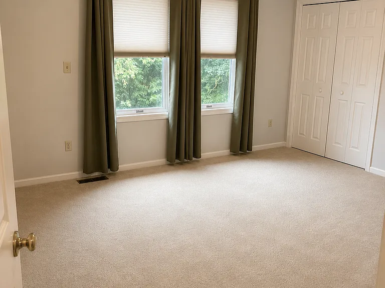 235 Emerald Dr — Photo 4