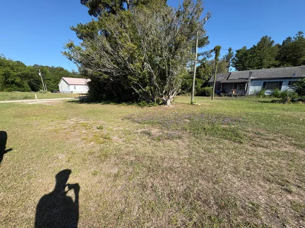 1077 Clifton Rd, Summerton, SC 29148