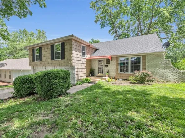 13015 Manchester Ave, Grandview, MO 64030