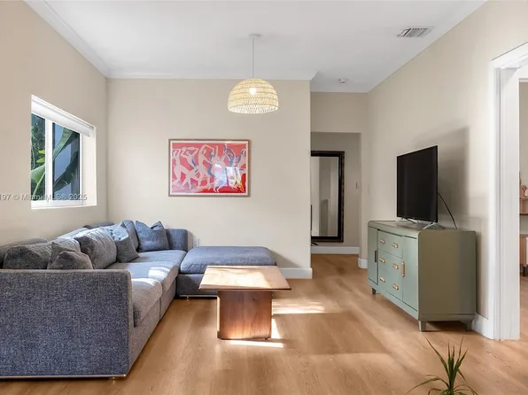 2747 SW 19th Ter, Miami, FL 33145