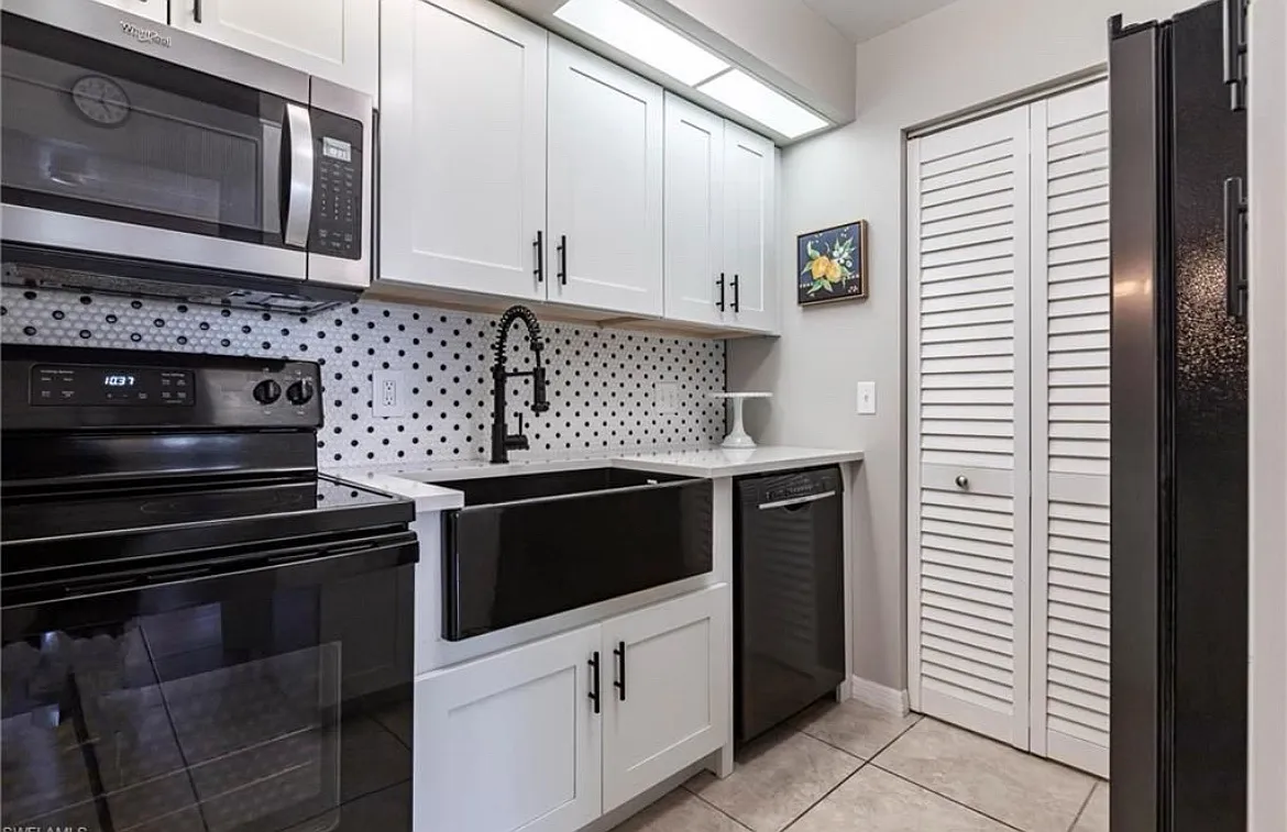 14920 Summerlin Woods Dr — Photo 3