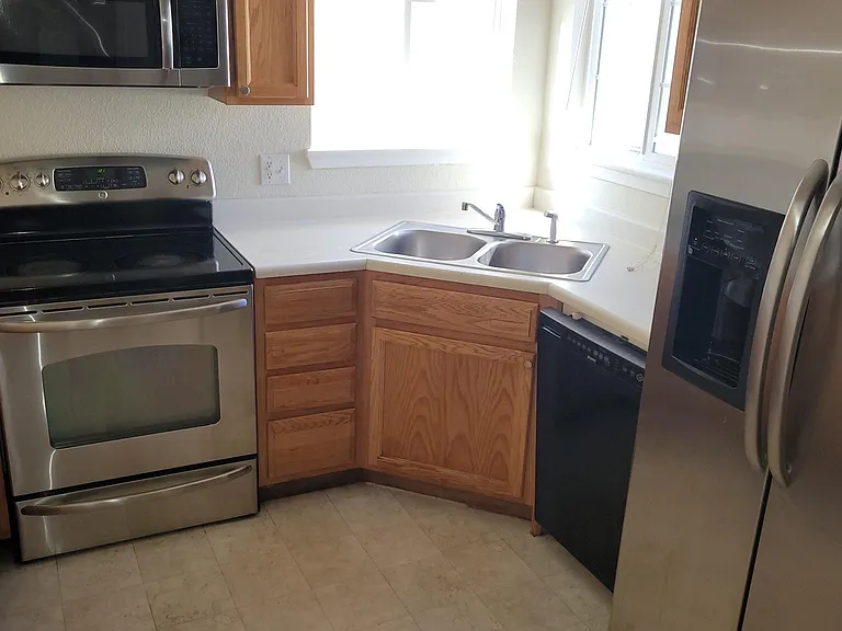 17035 E Arkansas Ave — Photo 8