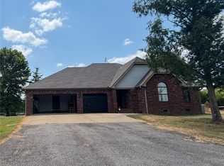 29 State Route 164 N, Dover, AR 72837