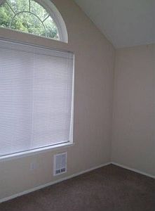 Living Room-2nd picture