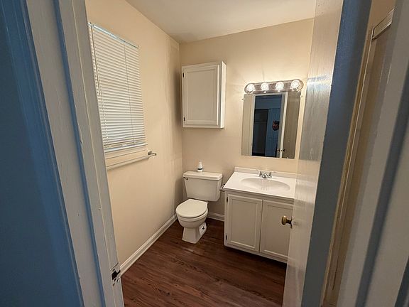 4th image of 4832 Hollenden Dr APT D