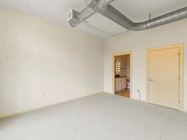 811 4th St NW #1110 — Photo 9