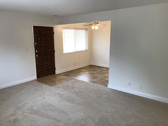 3rd image of 1577 Brookvale Dr #D