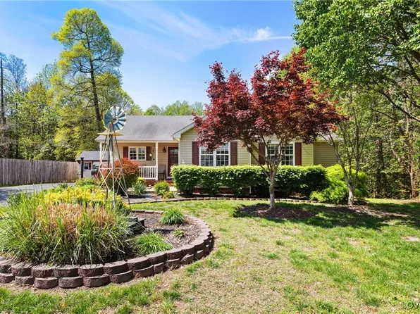 12107 Pinefields Ct, Henrico, VA 23231