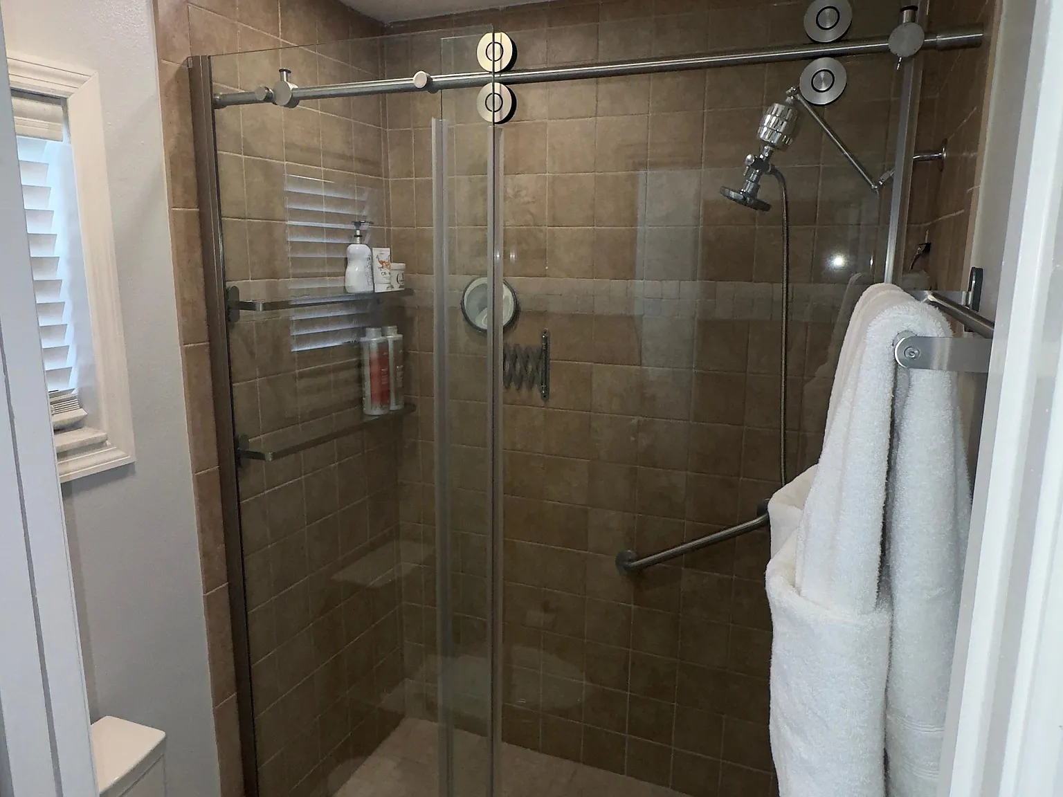 3 bed, 1346 sqft, $2,600 — Photo 4