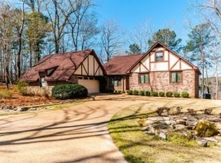 355 Mountain Laurel Dr, Jacksons Gap, AL 36861