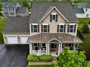 3664 Shaughnessy Dr, Elgin, IL 60124