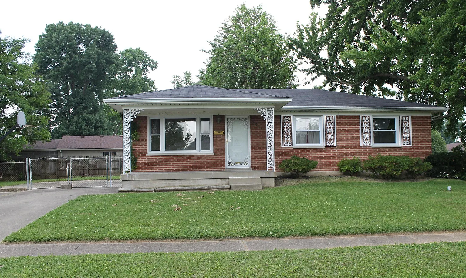 2501 Roddy Rd photo 1