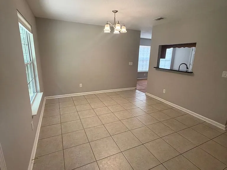 134 Kristins Dr — Photo 11