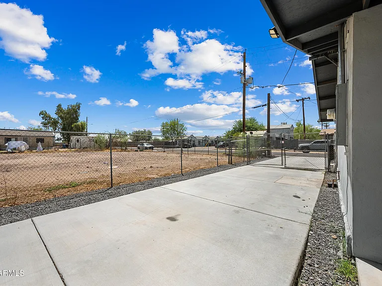22 E Riverside St — Photo 19
